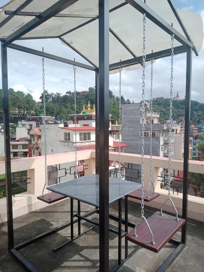Monkey Bunky-3Monkeys Backpacker'S Hostel Kathmandu Bagian luar foto